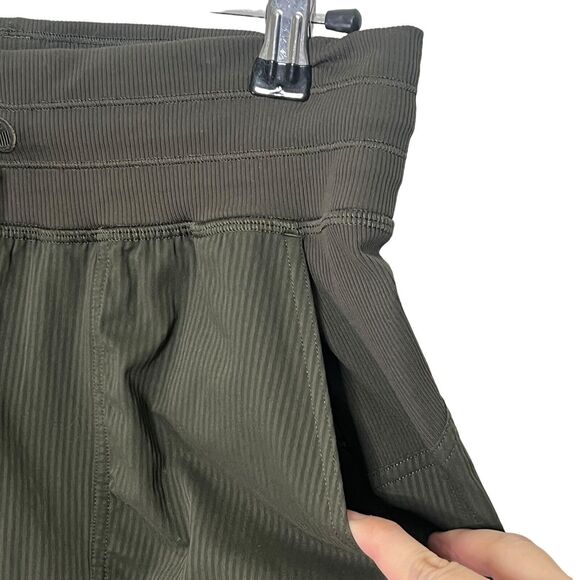 Lululemon Dance Studio Jogger Pants Women’s Size 4 Dark Olive Cropped Stretch - Picture 8 of 12